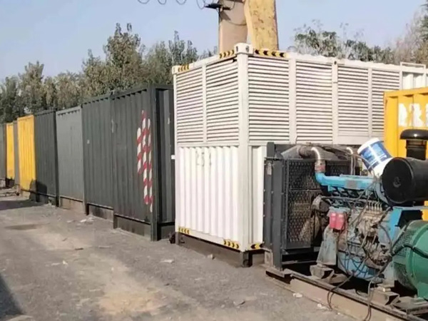 祁阳200KW柴油发电机机组每小时油耗是多少?